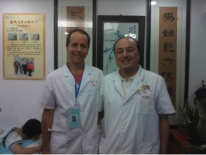 With Dr Qin the ‘Flying Needle Doctor’. 